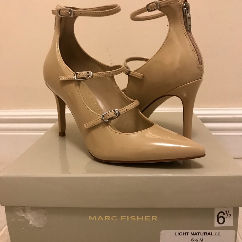 Marc Fisher Nude Pointed Toe Pump-LIKE NEW